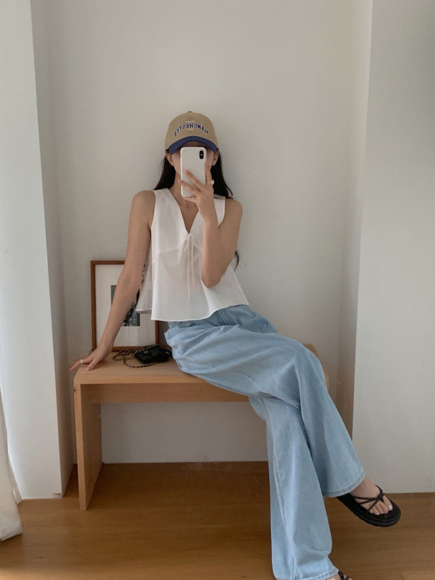 one-tuck denim