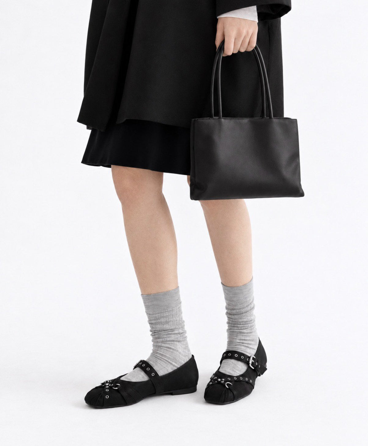 chrome eyelet flat-2col