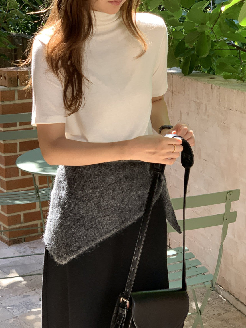 May mock-neck T-4col