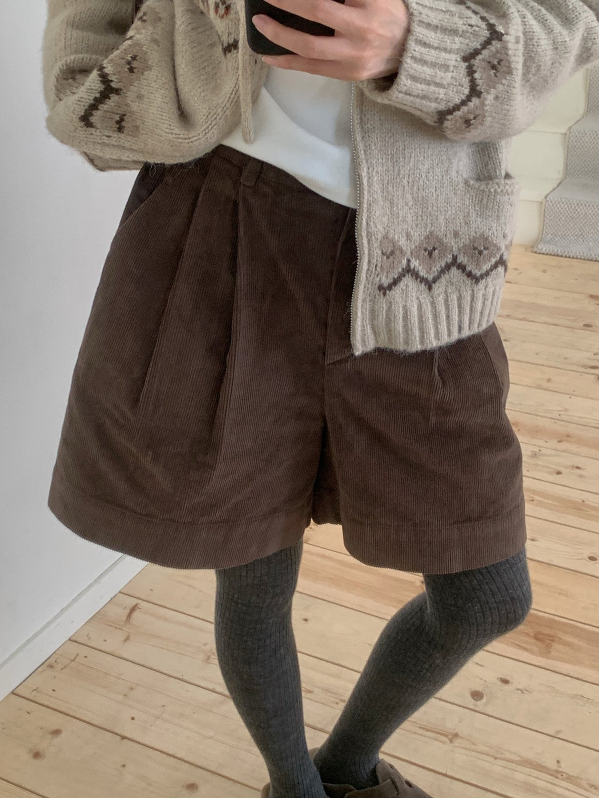 Corduroy free shorts-2col