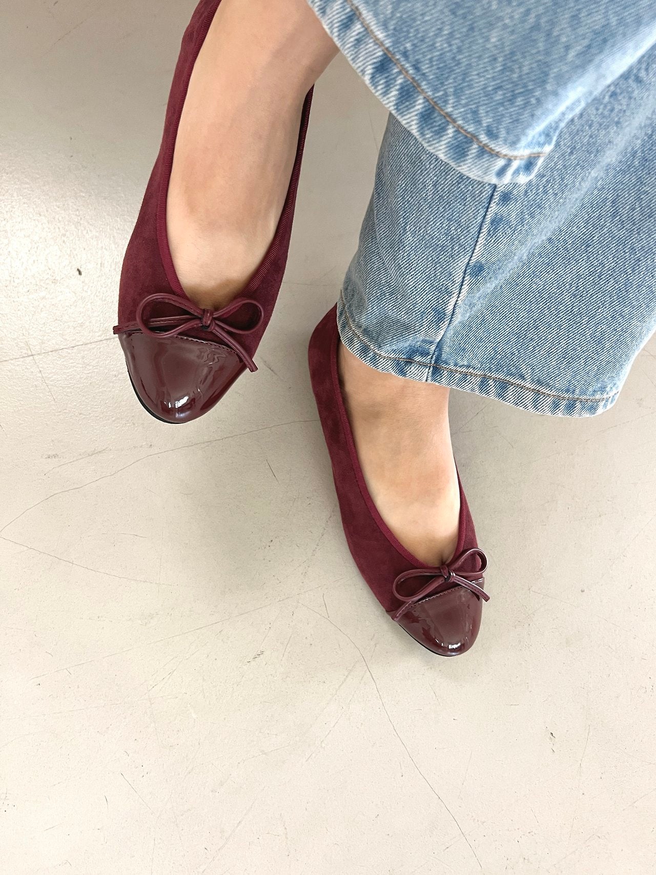 Autumn suede ribbon flats