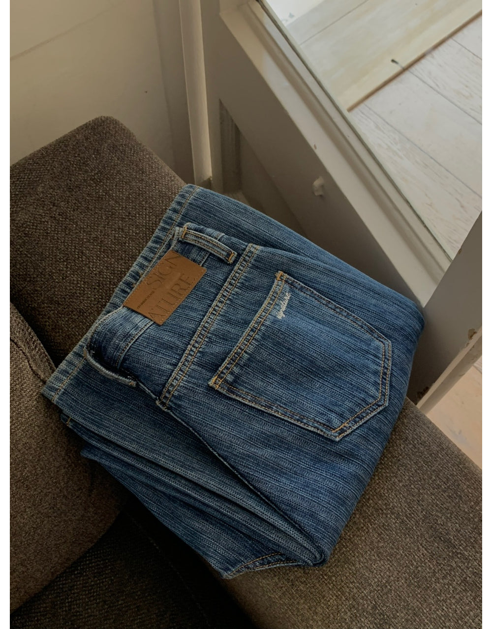 Hague s.t denim-2col