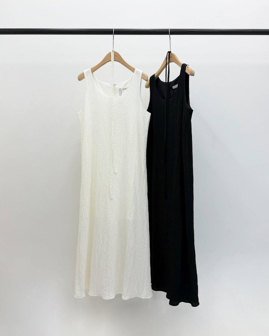 Noma linkle u-neck onepiece-2col