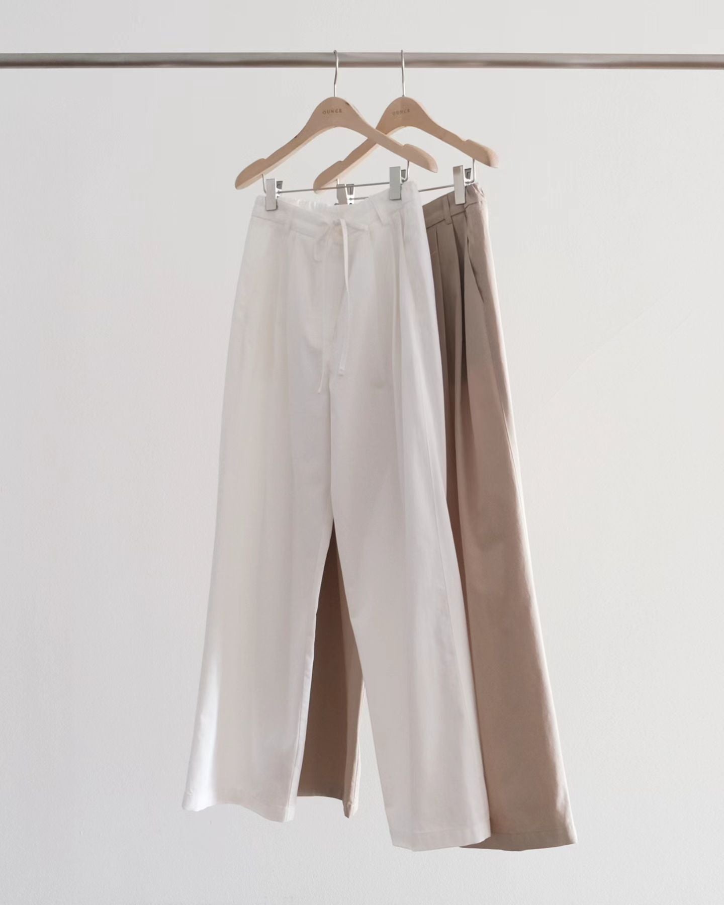 beige即納 Ounce twus tuck pants-2col