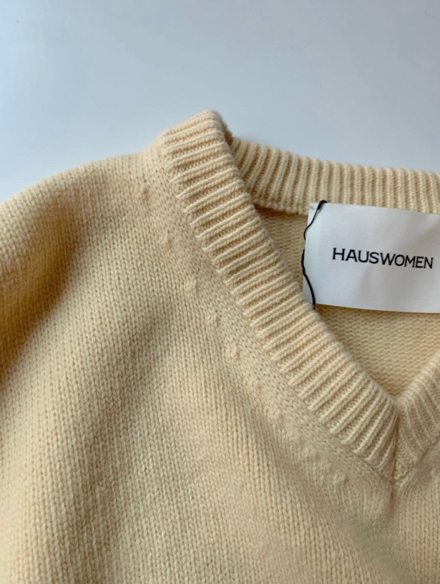 Haus geelong wool v-neck knit-3col