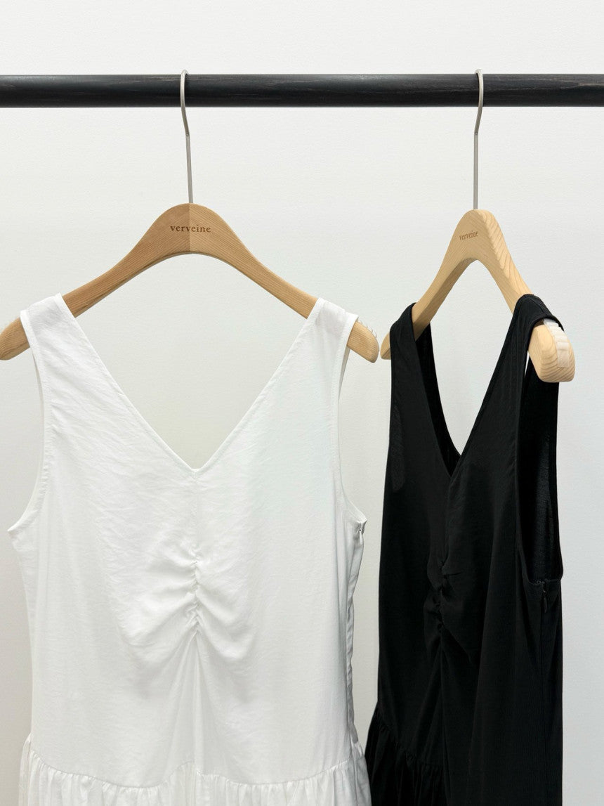 Posh v-neck shirring onepiece-2col