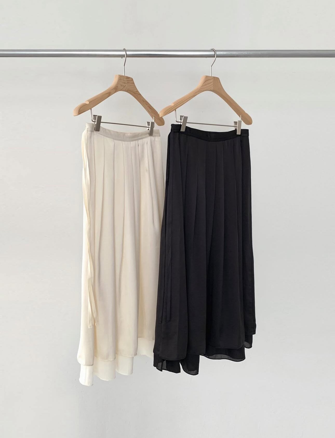 liter rachel double satin pleats skirt-2col