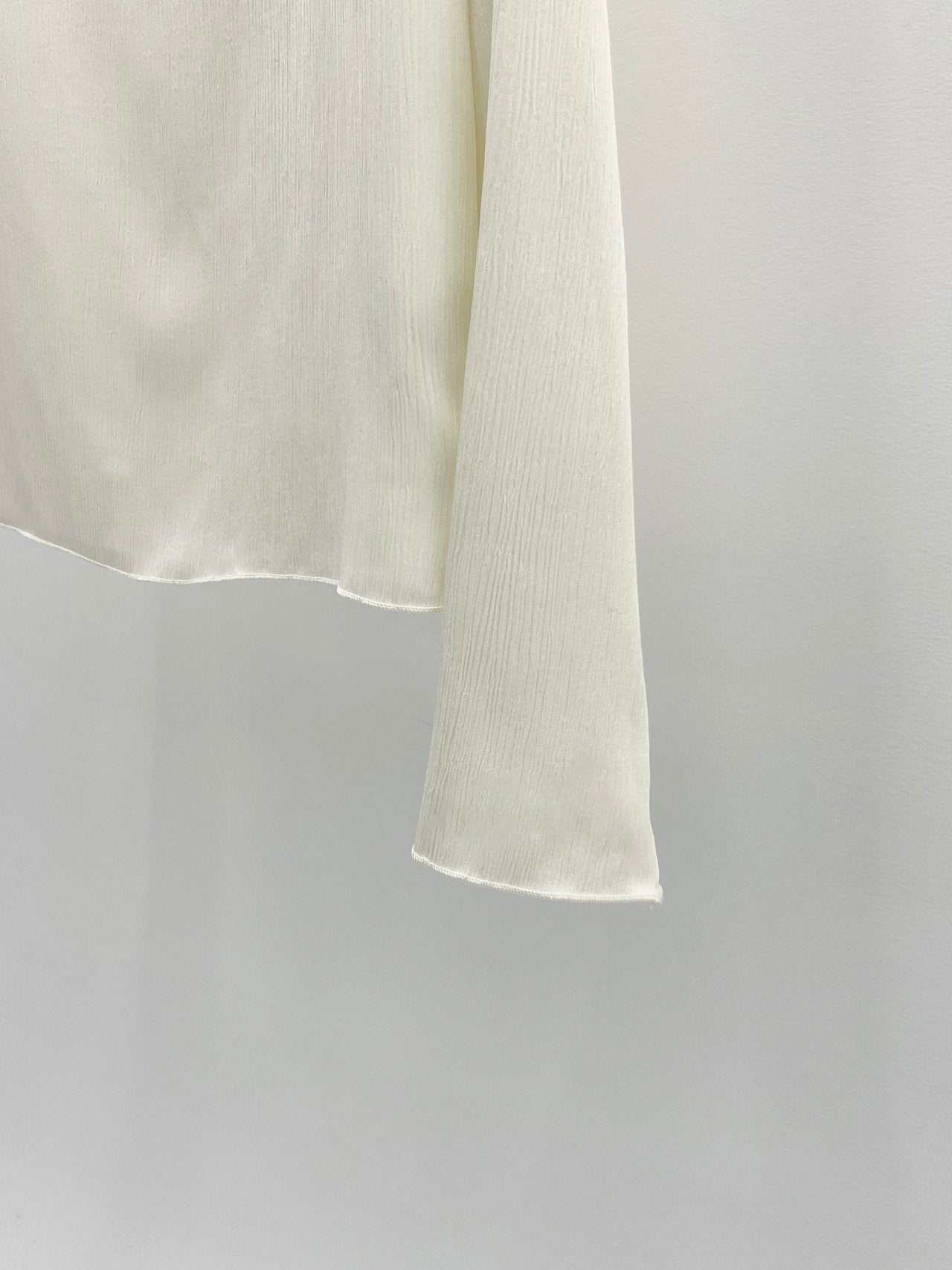 Roy pleats soft high neck top-3col