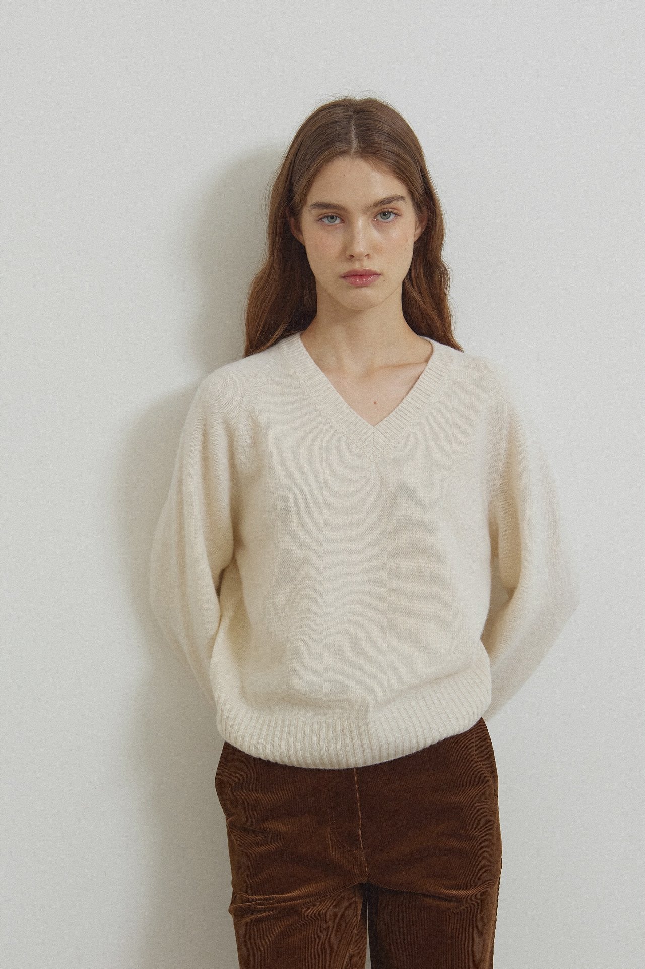 Sale navy即納 Cashmere V knit