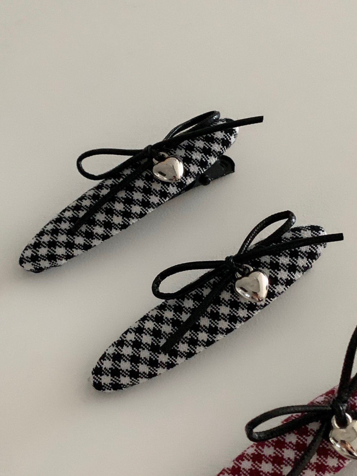 Check tongs hairpin