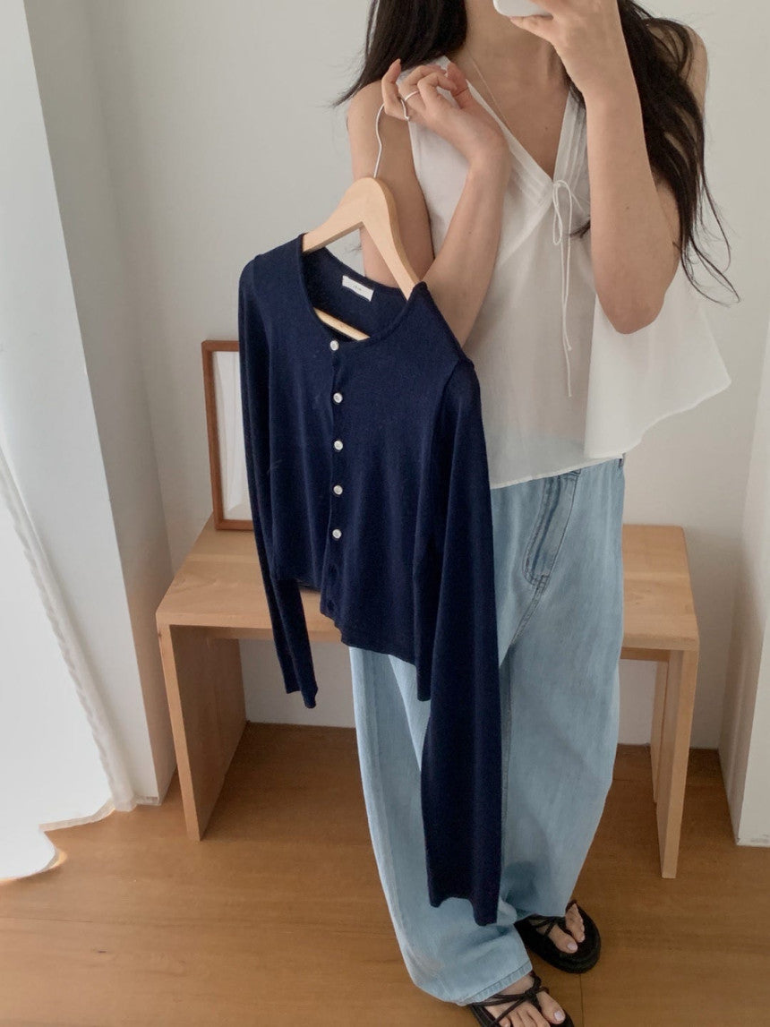 one-tuck denim