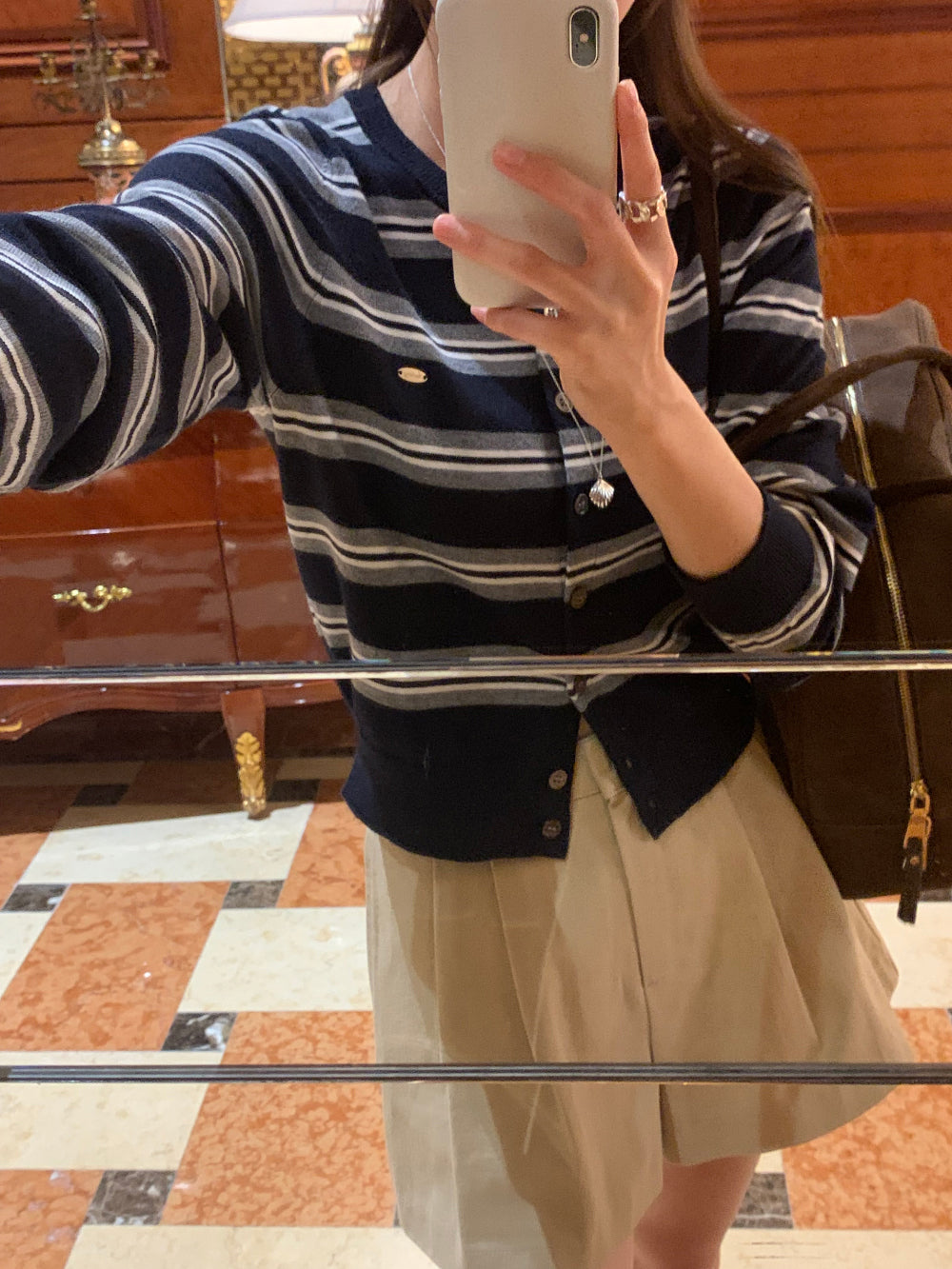 motion s.t cardigan-2col