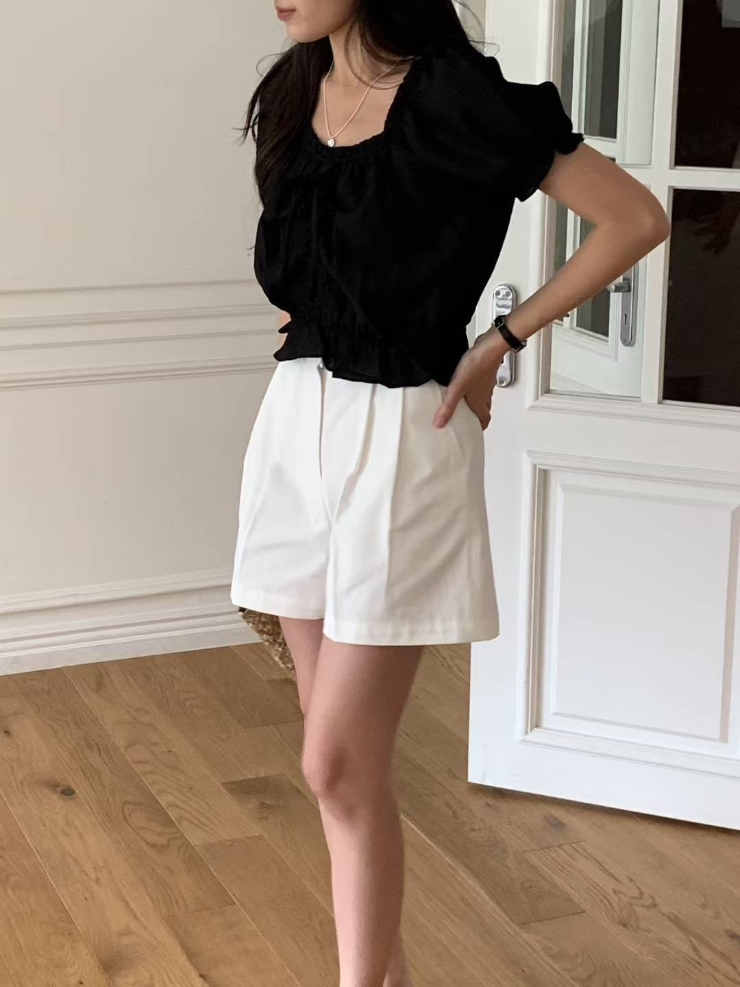 Mohavi frill half blouse-2col