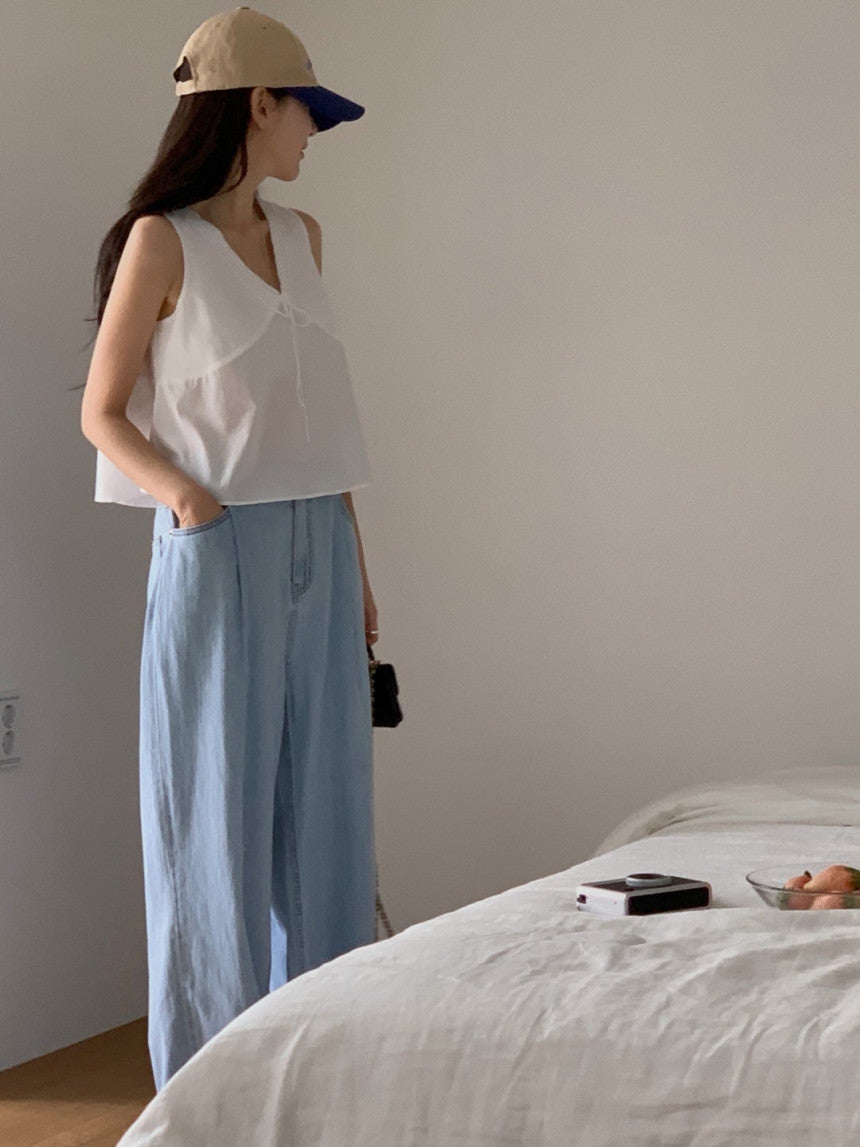 one-tuck denim