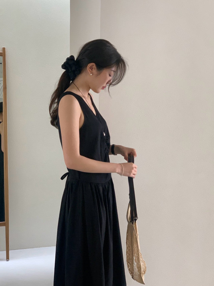 Posh v-neck shirring onepiece-2col