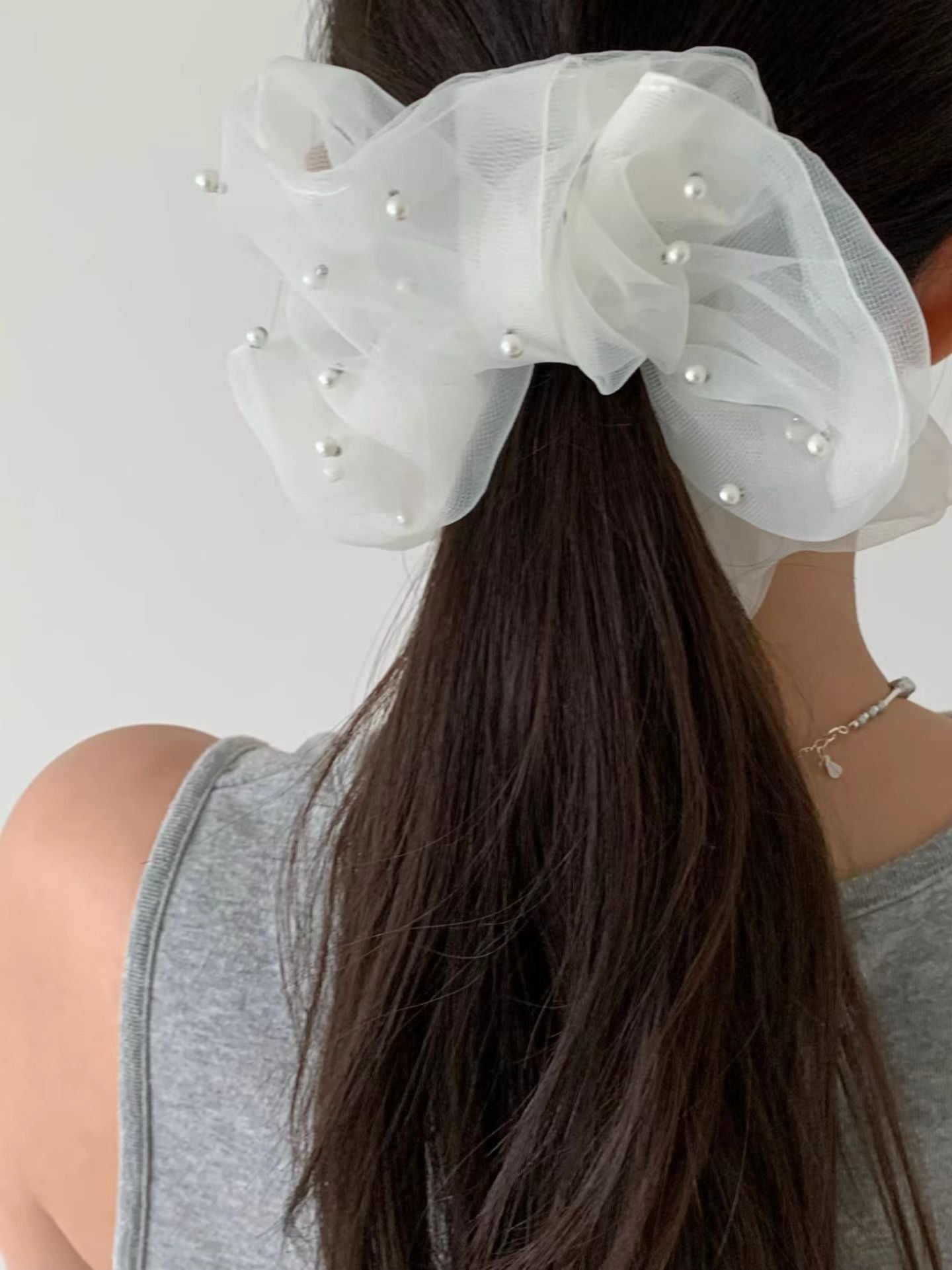 Pearl scrunchies