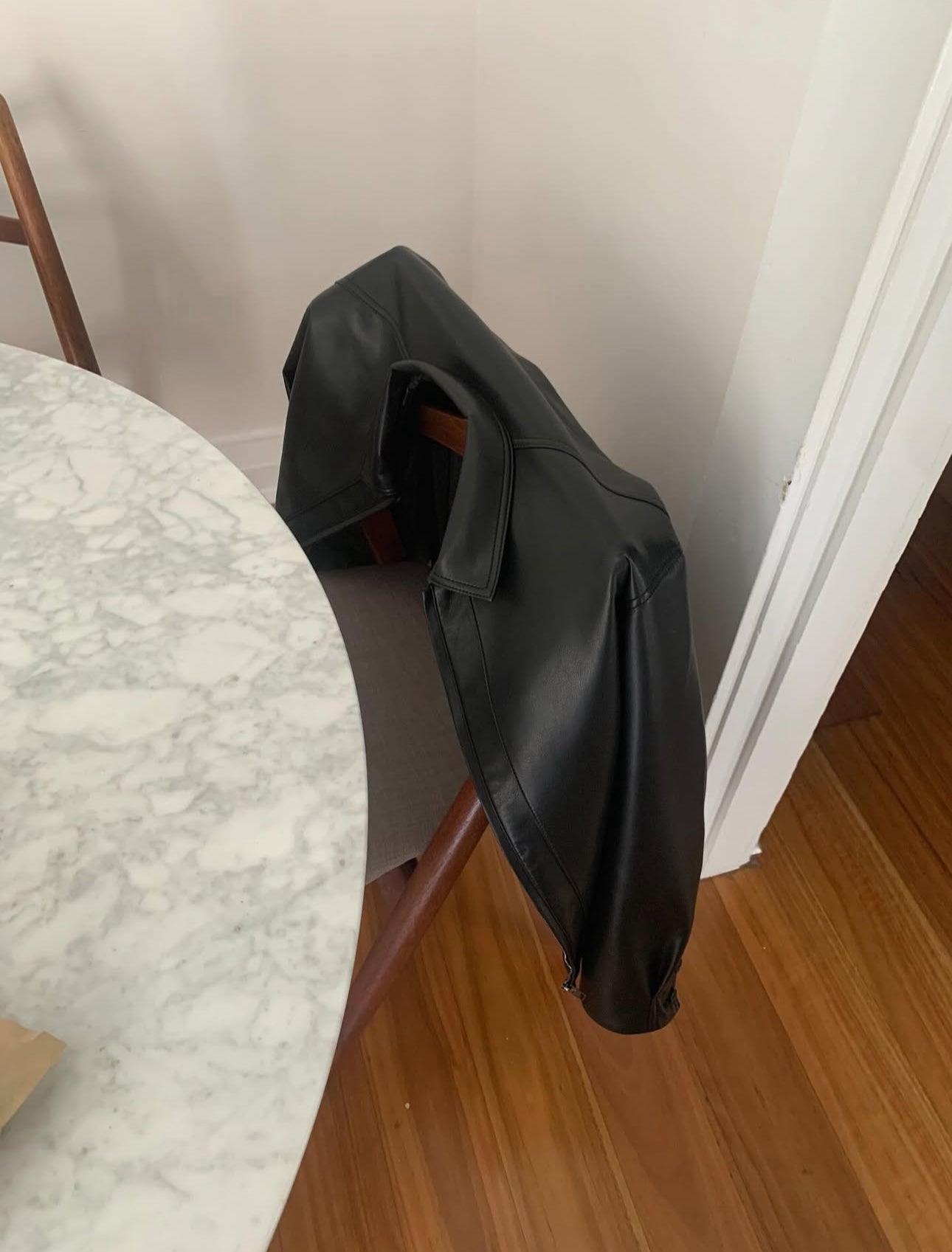 liter log leather jacket