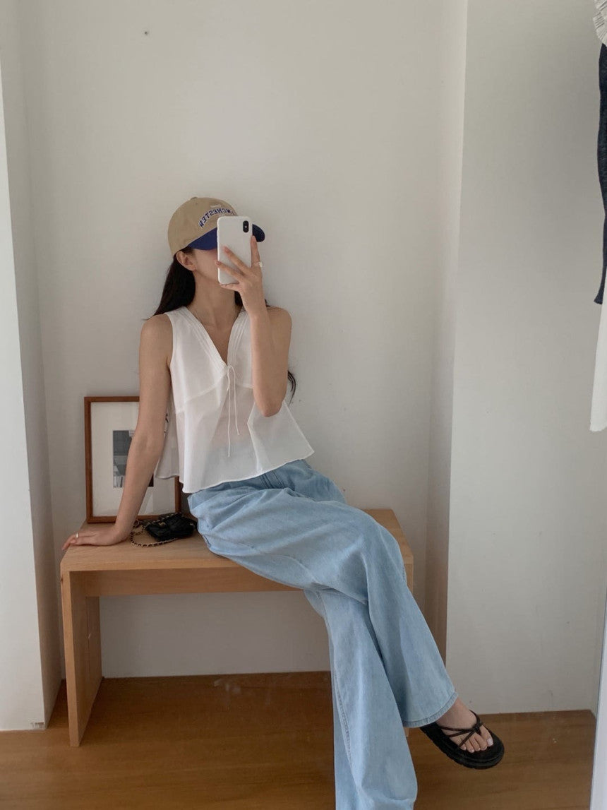 one-tuck denim