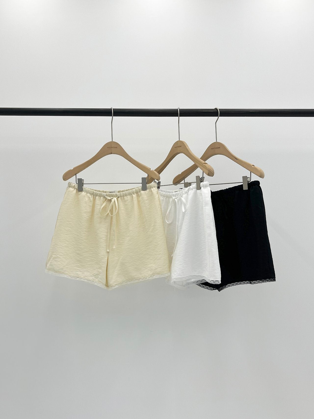 Pure lace half banding pants-3col