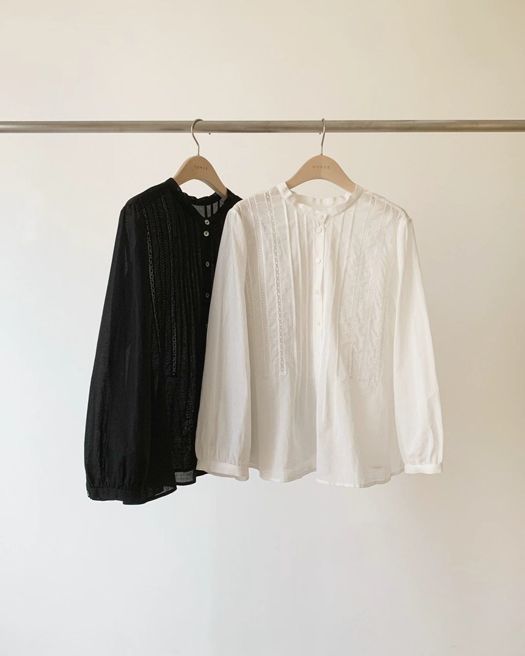 Ounce bone lace blouse-2col