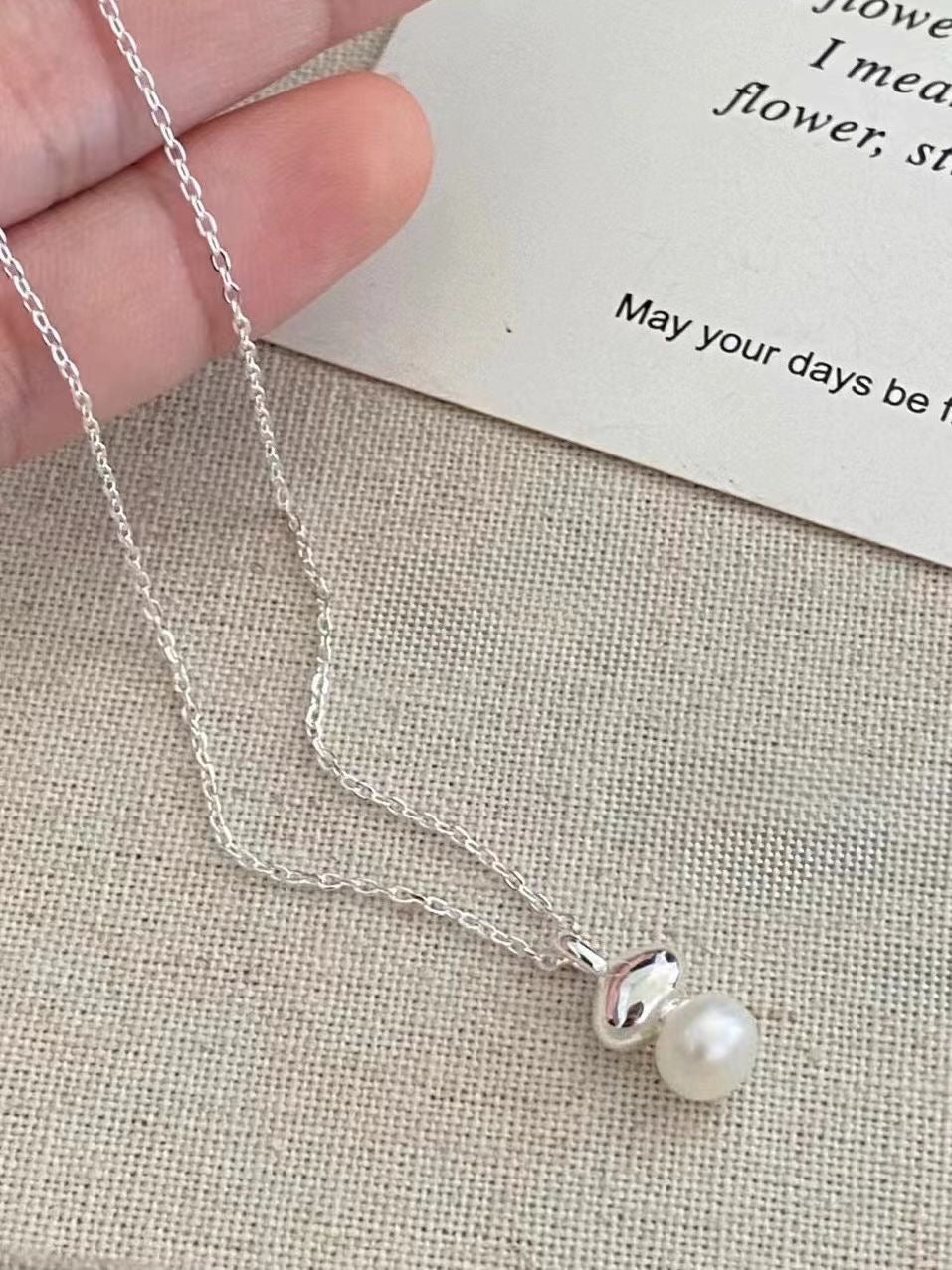 Pebble Stone Pearl Necklace