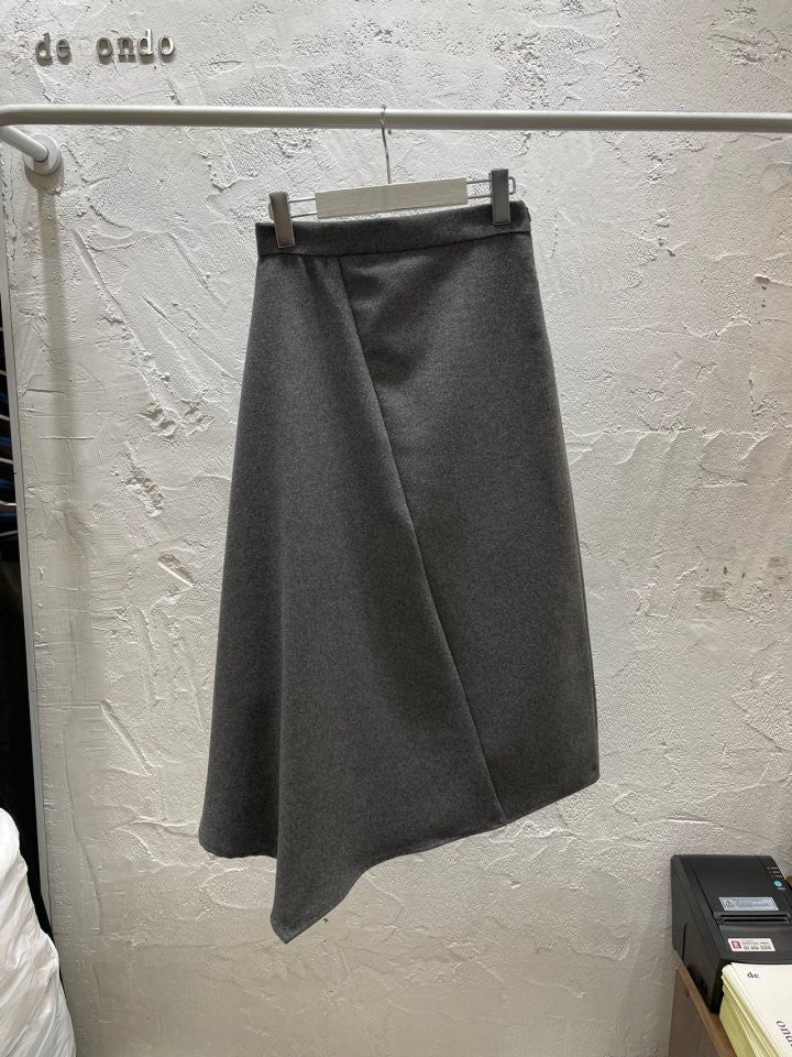 Unbal cut skirt