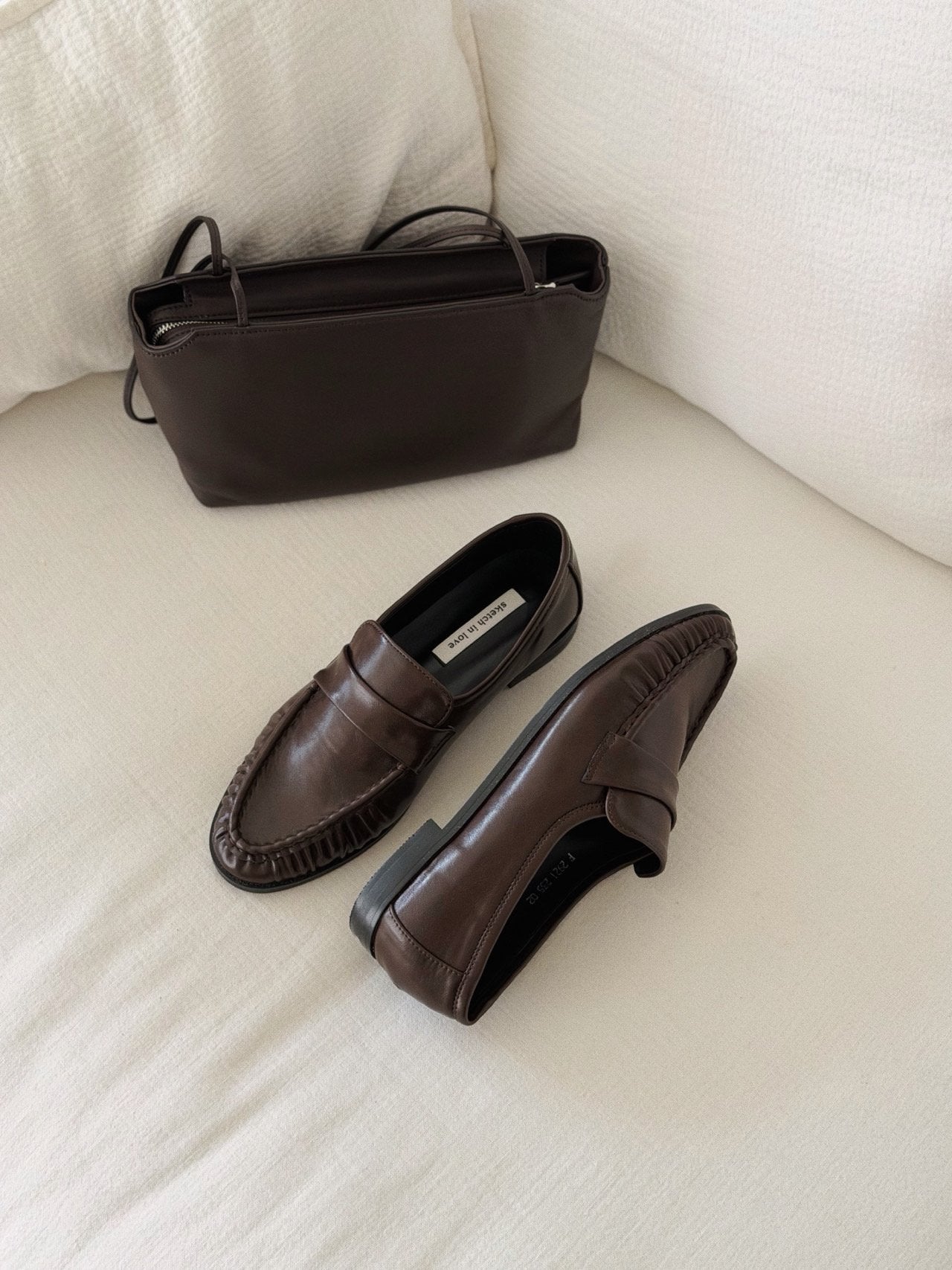 Classic Shirring Loafer