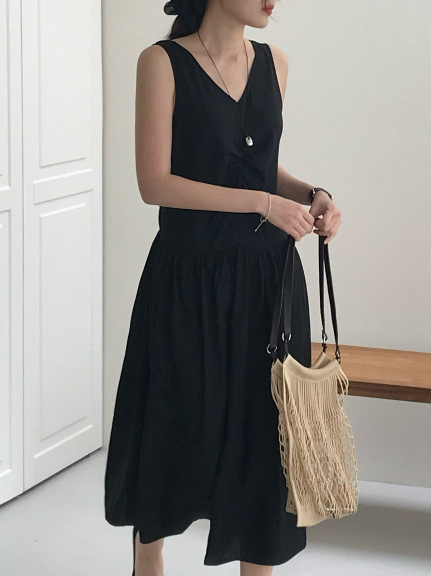 Posh v-neck shirring onepiece-2col