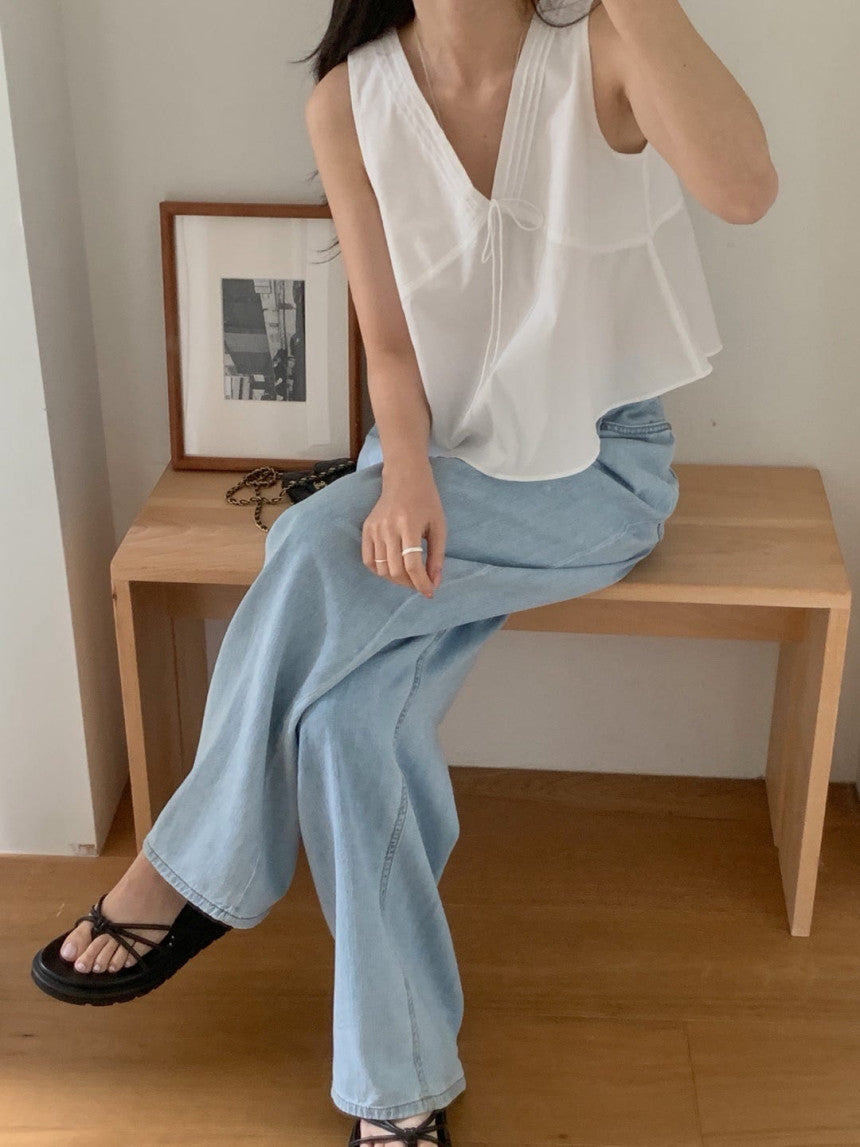 one-tuck denim