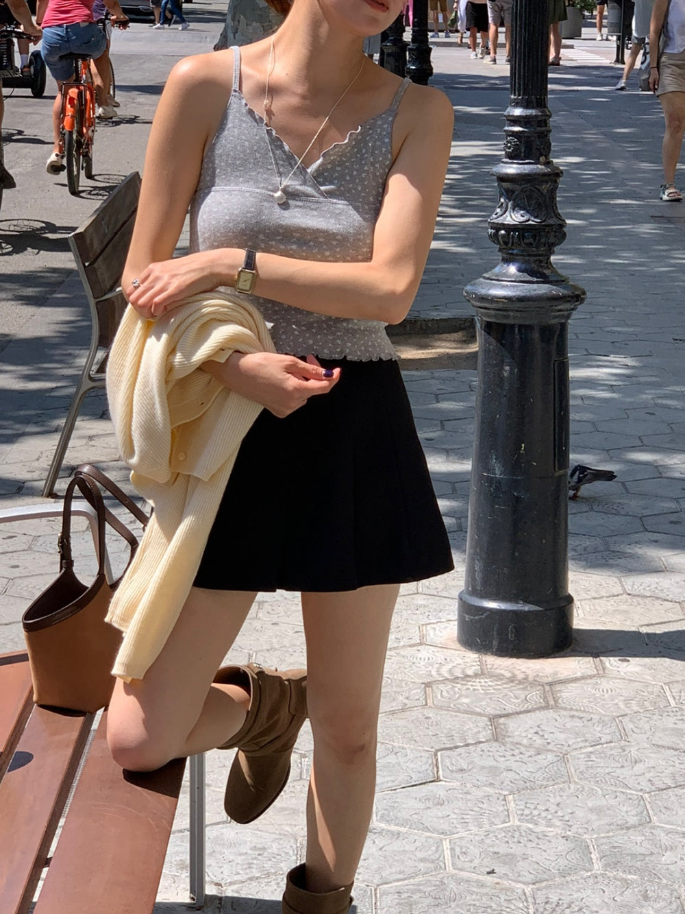 Camellia sleeveless-3col