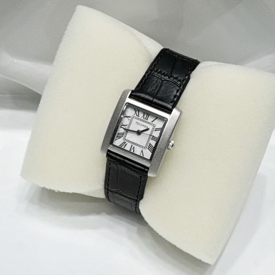 Telenda square leather