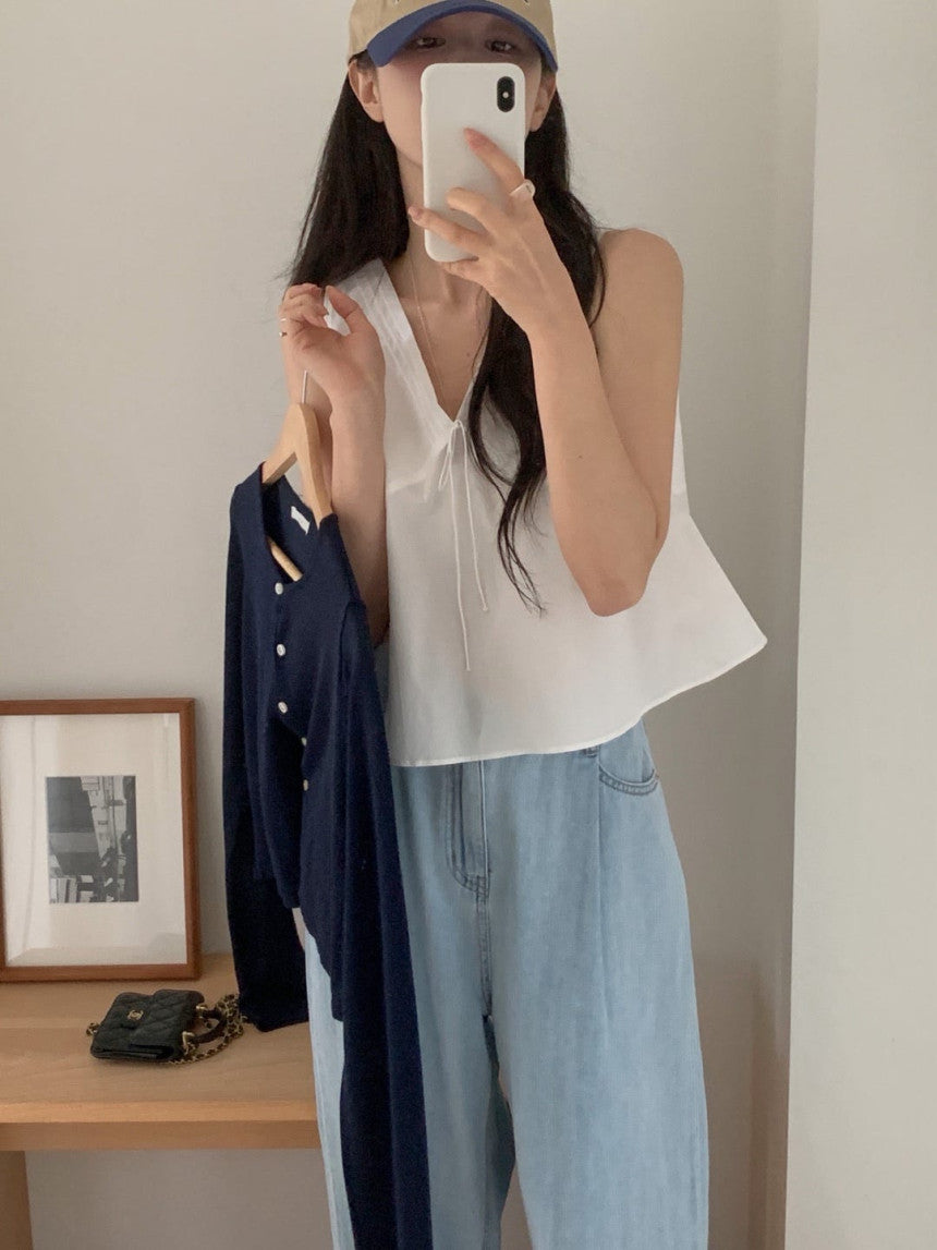 one-tuck denim