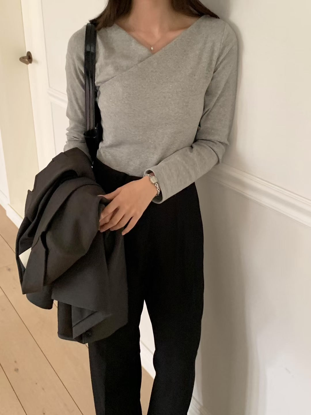 Jane v neck rib T-5col