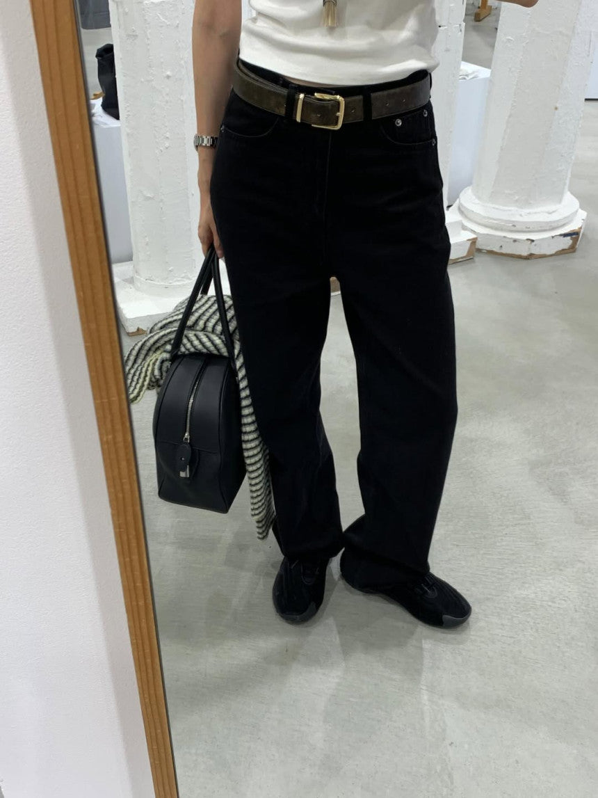 Maison black jeans/ショート丈あり