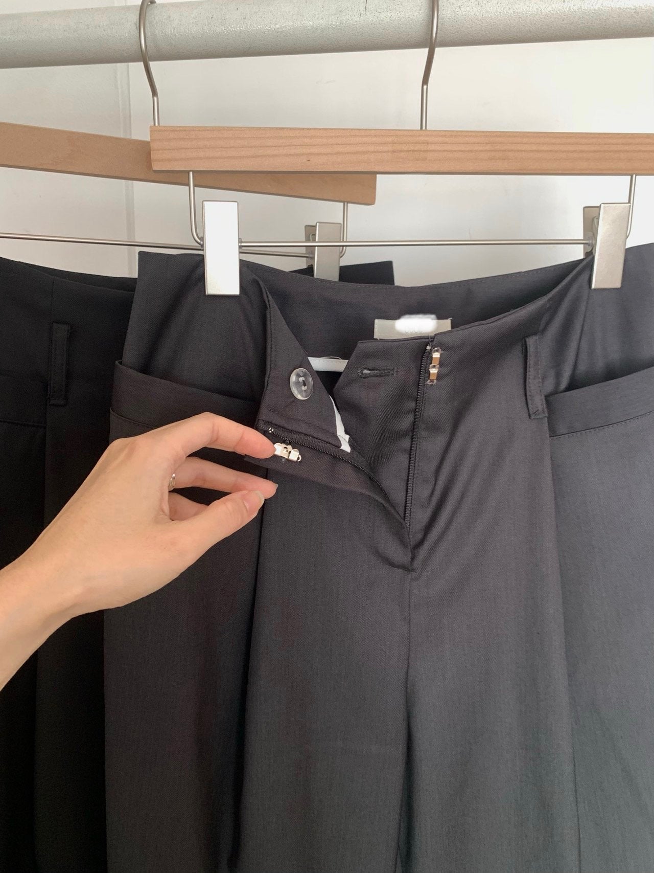Root slacks-2col