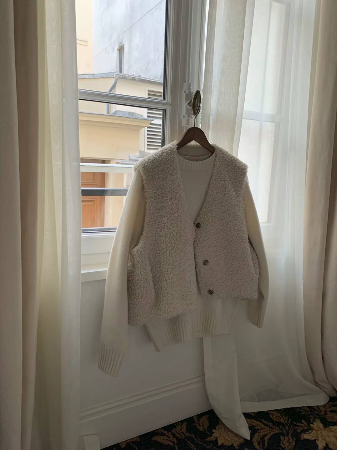 Ounce gudi mustang vest