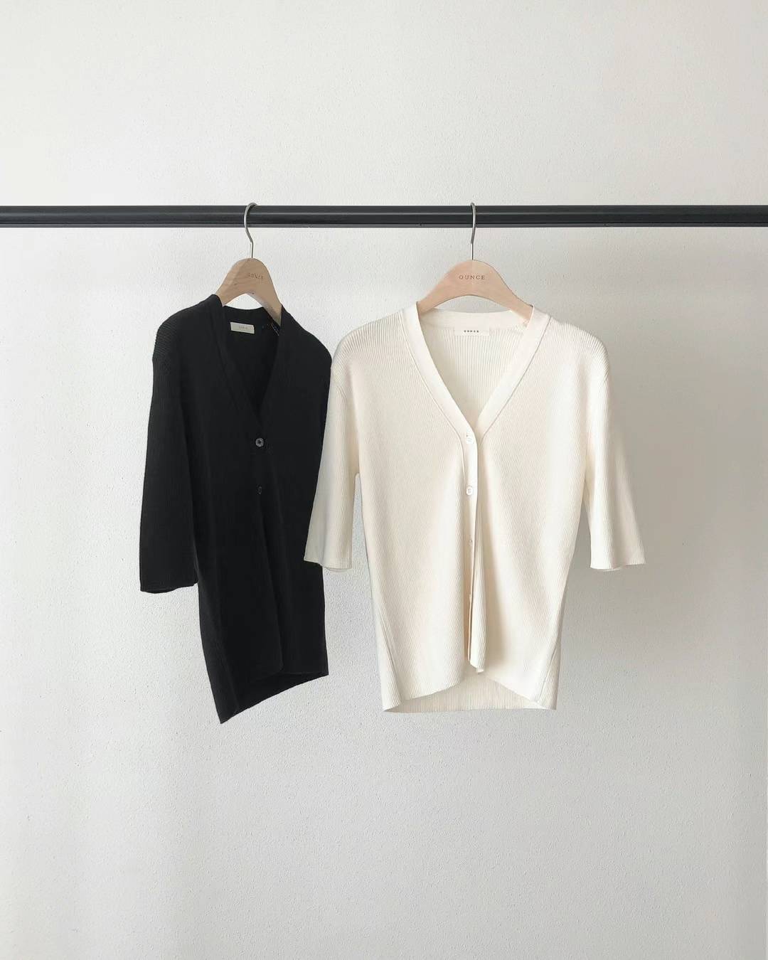Ounce cotton V-neck cardigan-2col