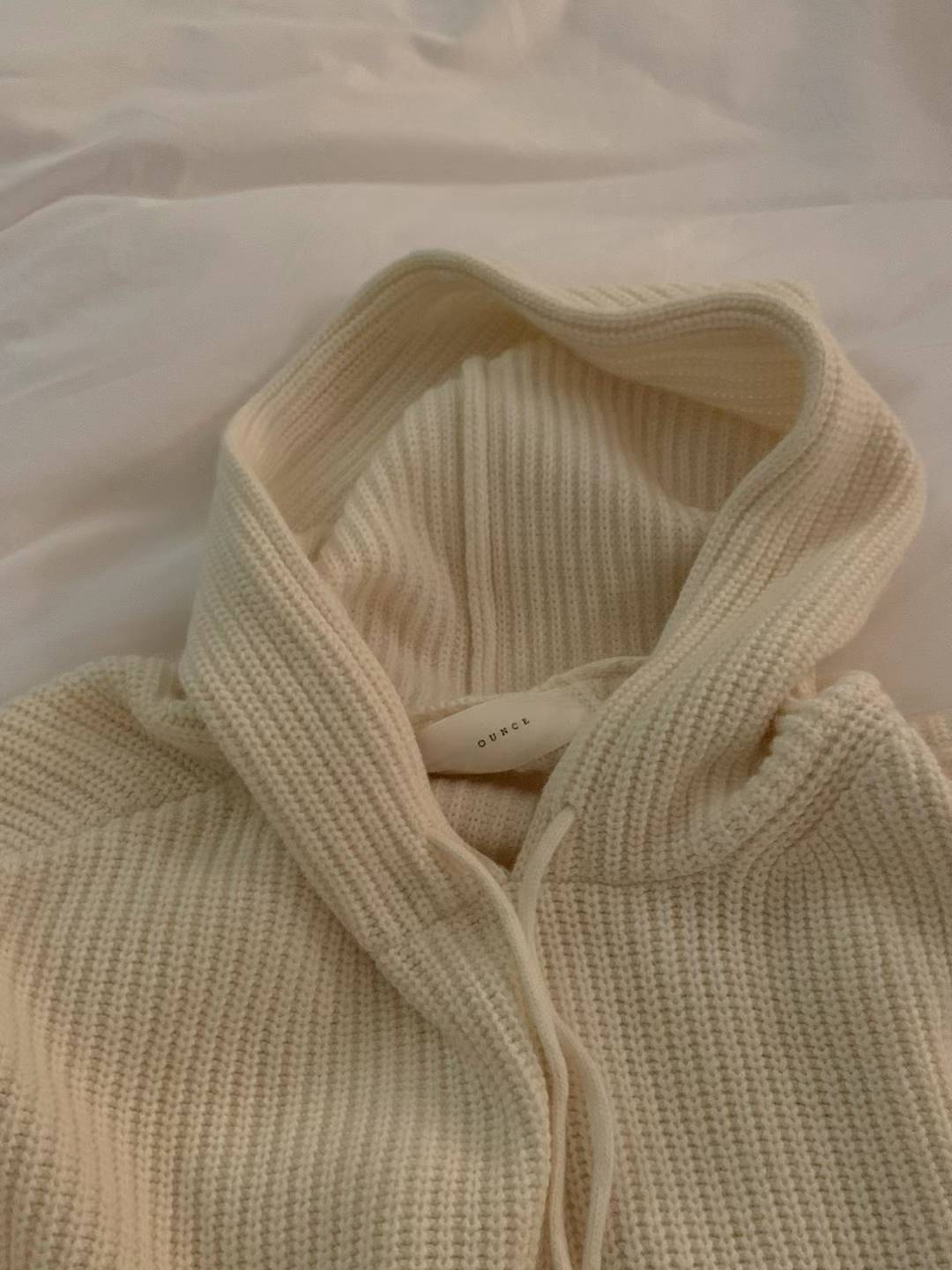 Ounce dover hatchi hood knit-2col