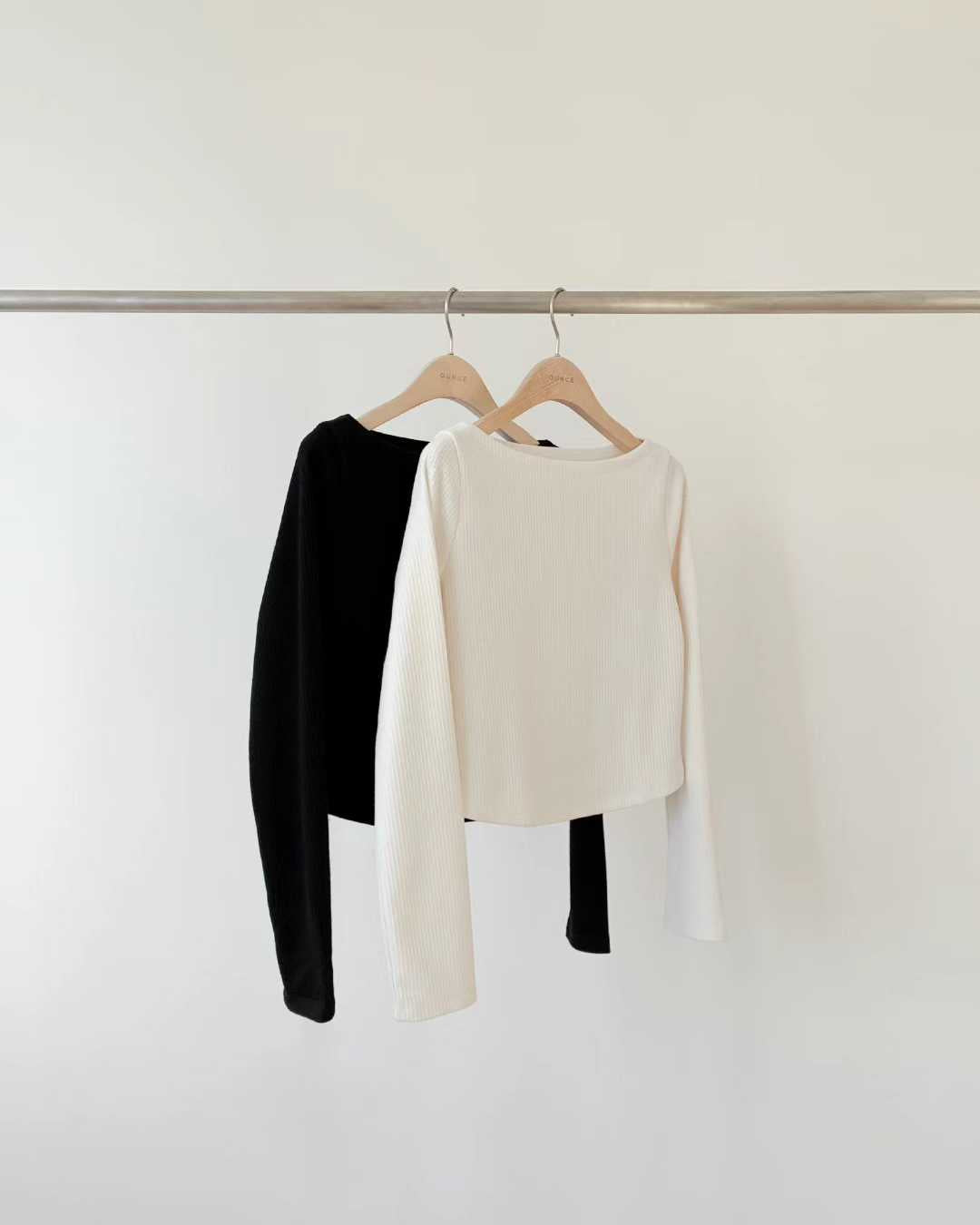 Ounce boat neck rib T-2col