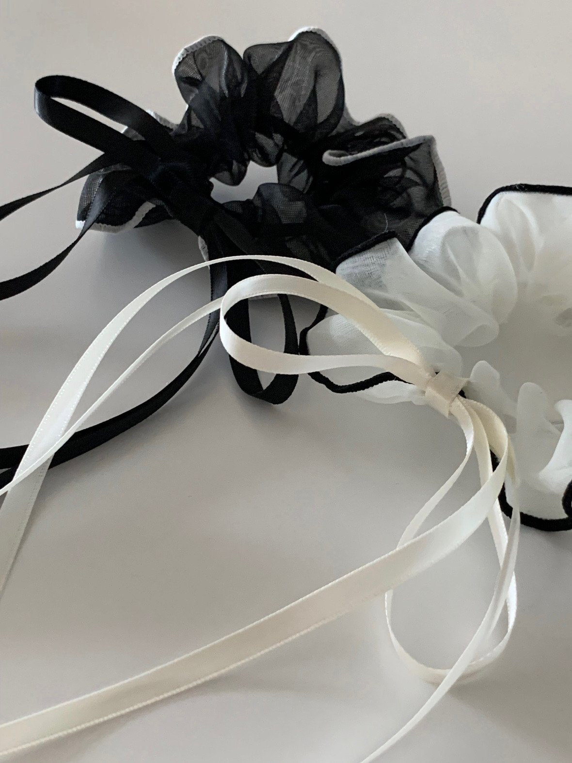 long ribbon band
