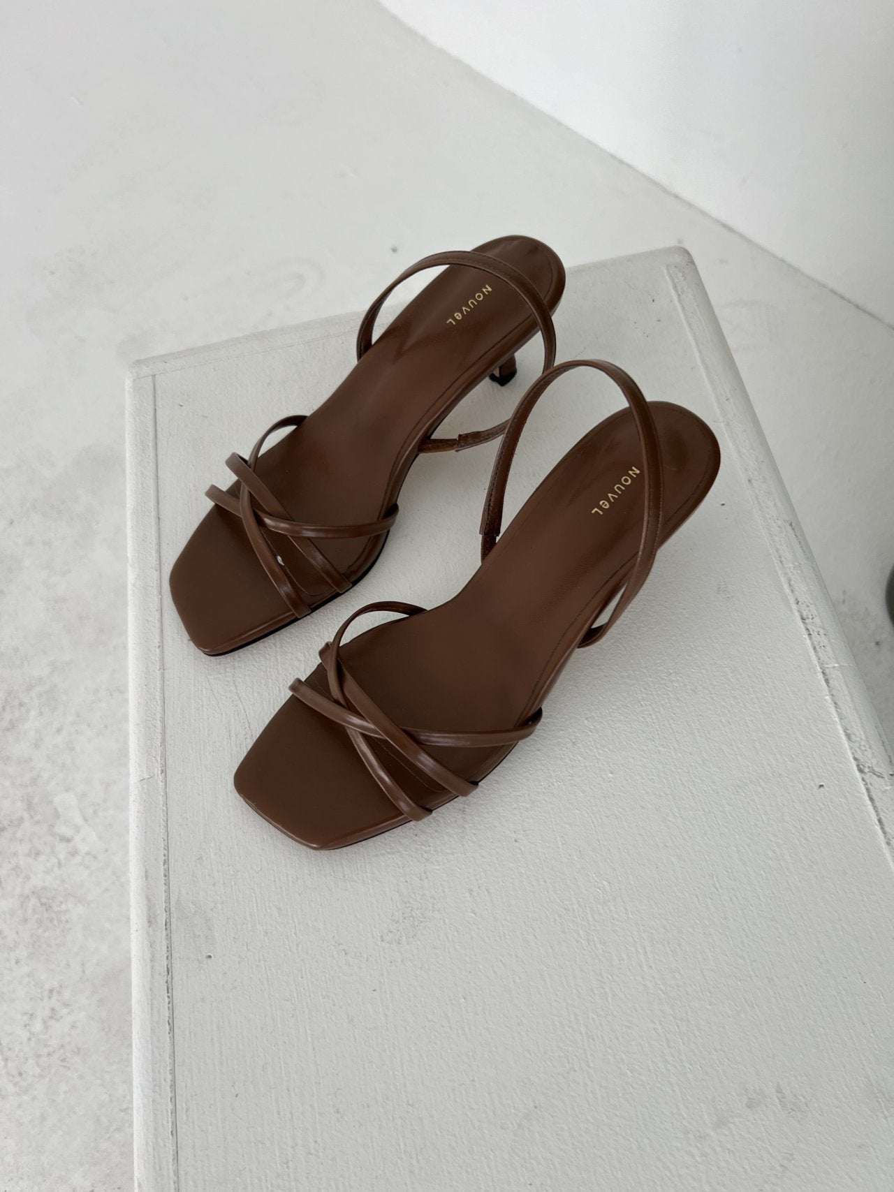 twisted strap mule-3col