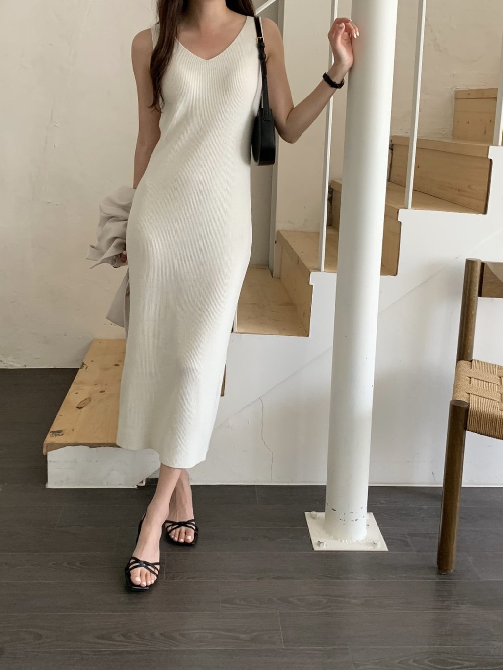 twisted strap mule-3col