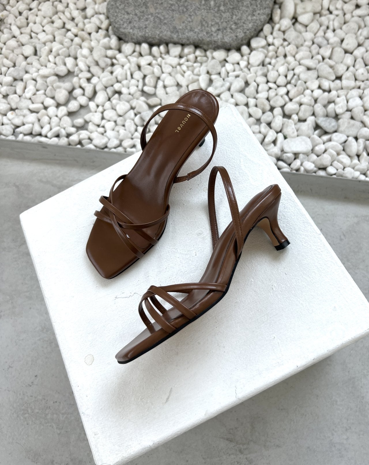 twisted strap mule-3col