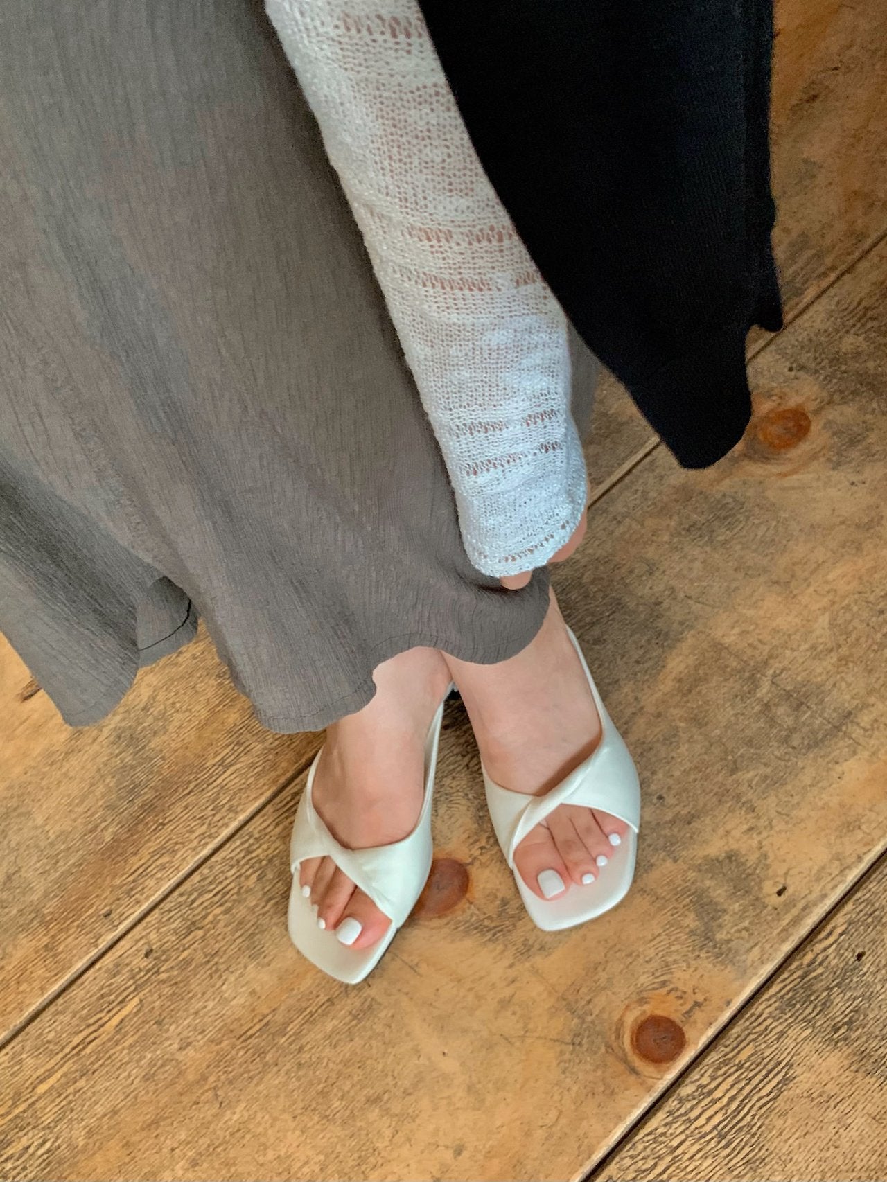 Twisted cotton satin mule