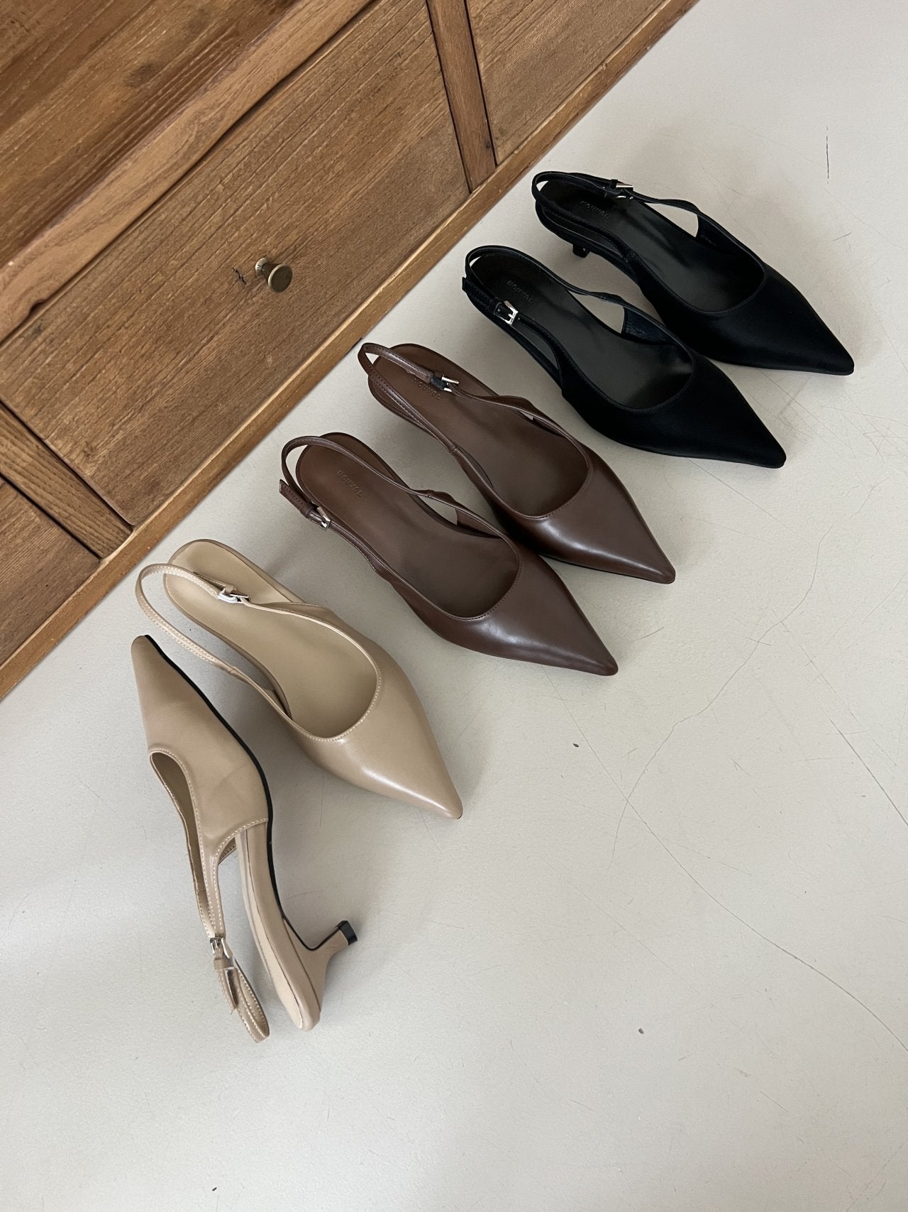 4 cm sling back high heels