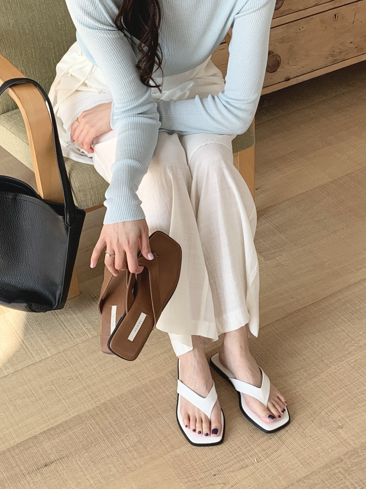 Square flip-flops