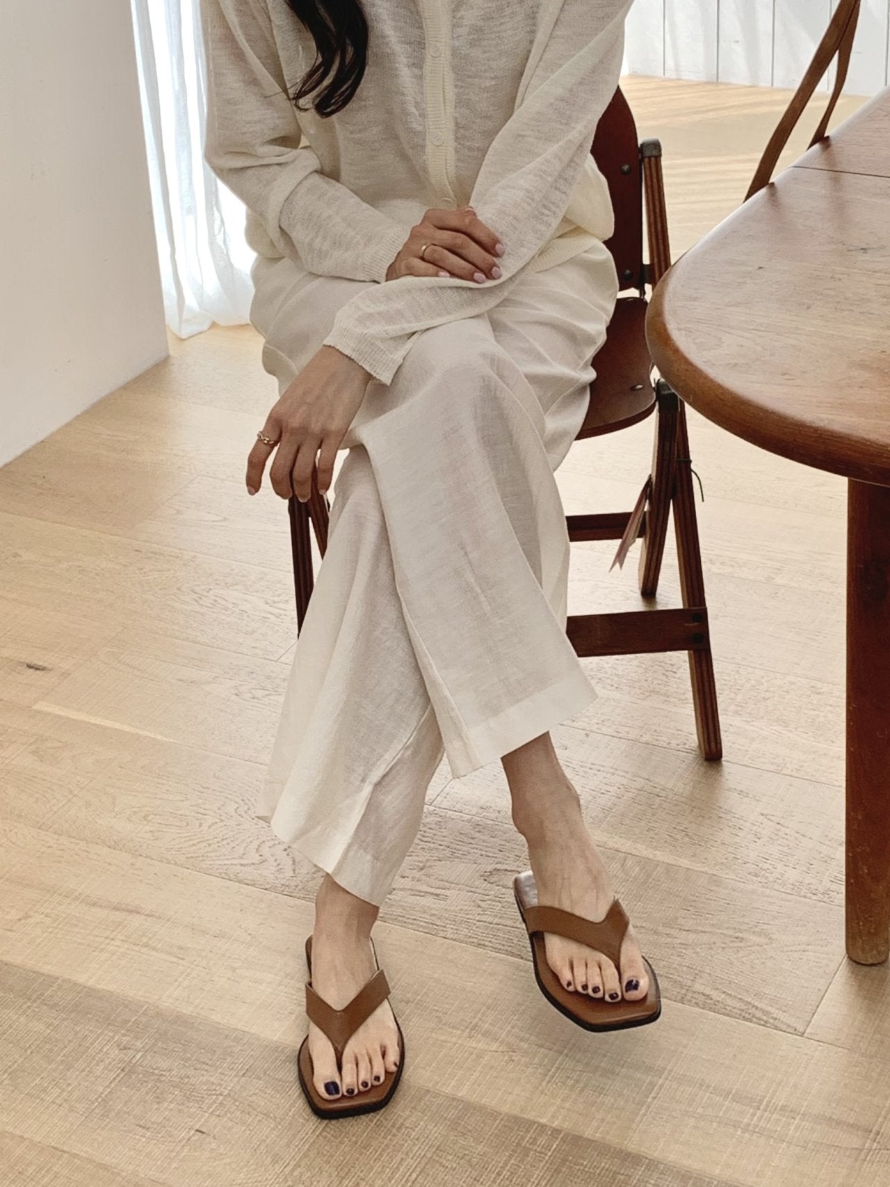 Square flip-flops