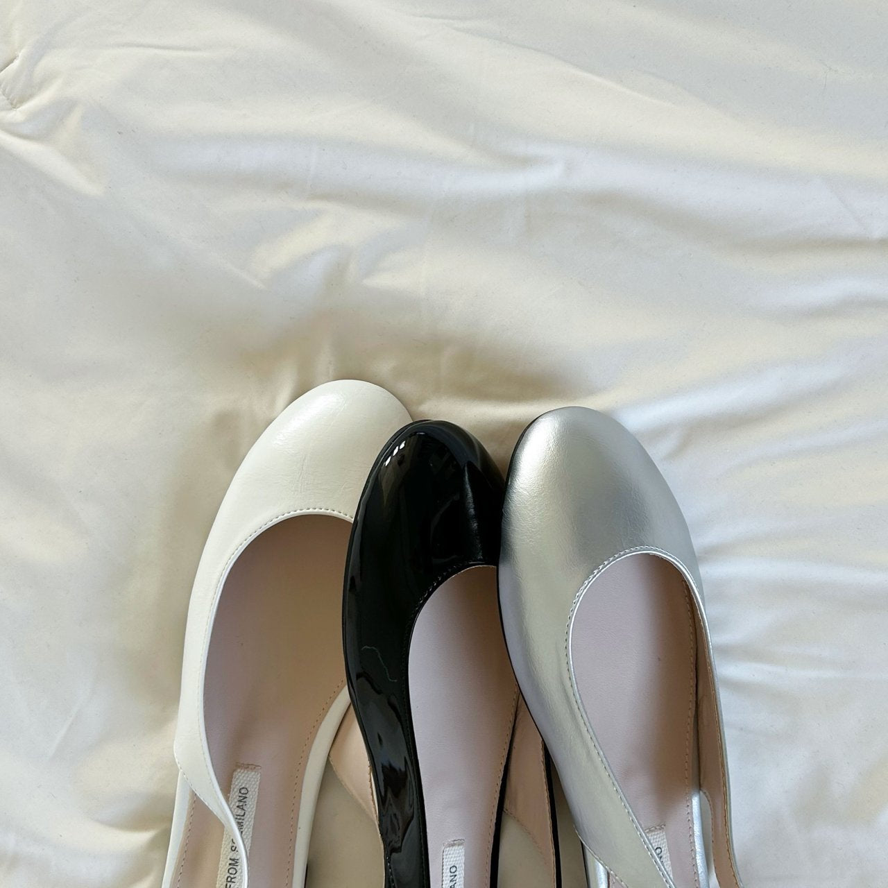 Round Mary Jane sandals