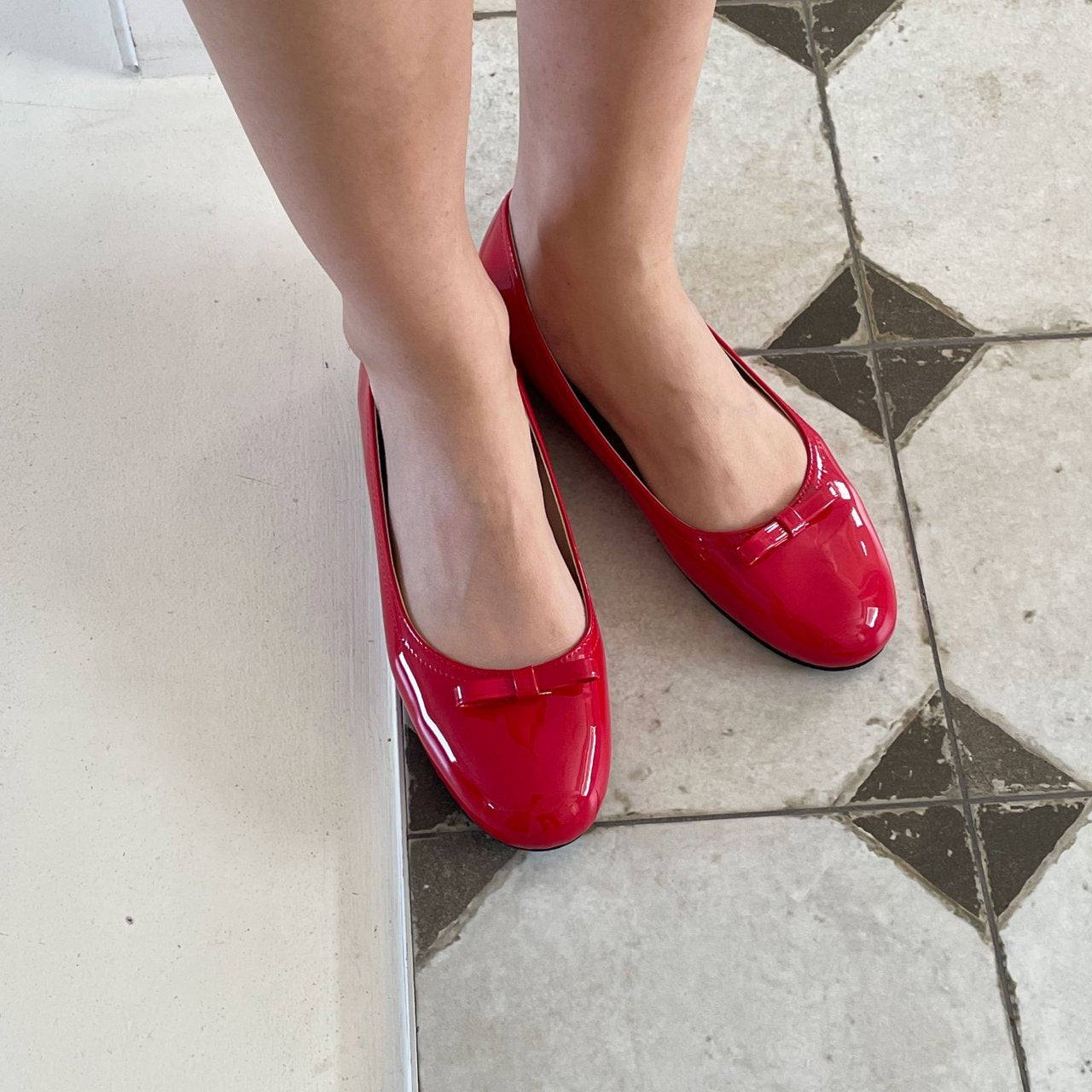sol ribbon flat