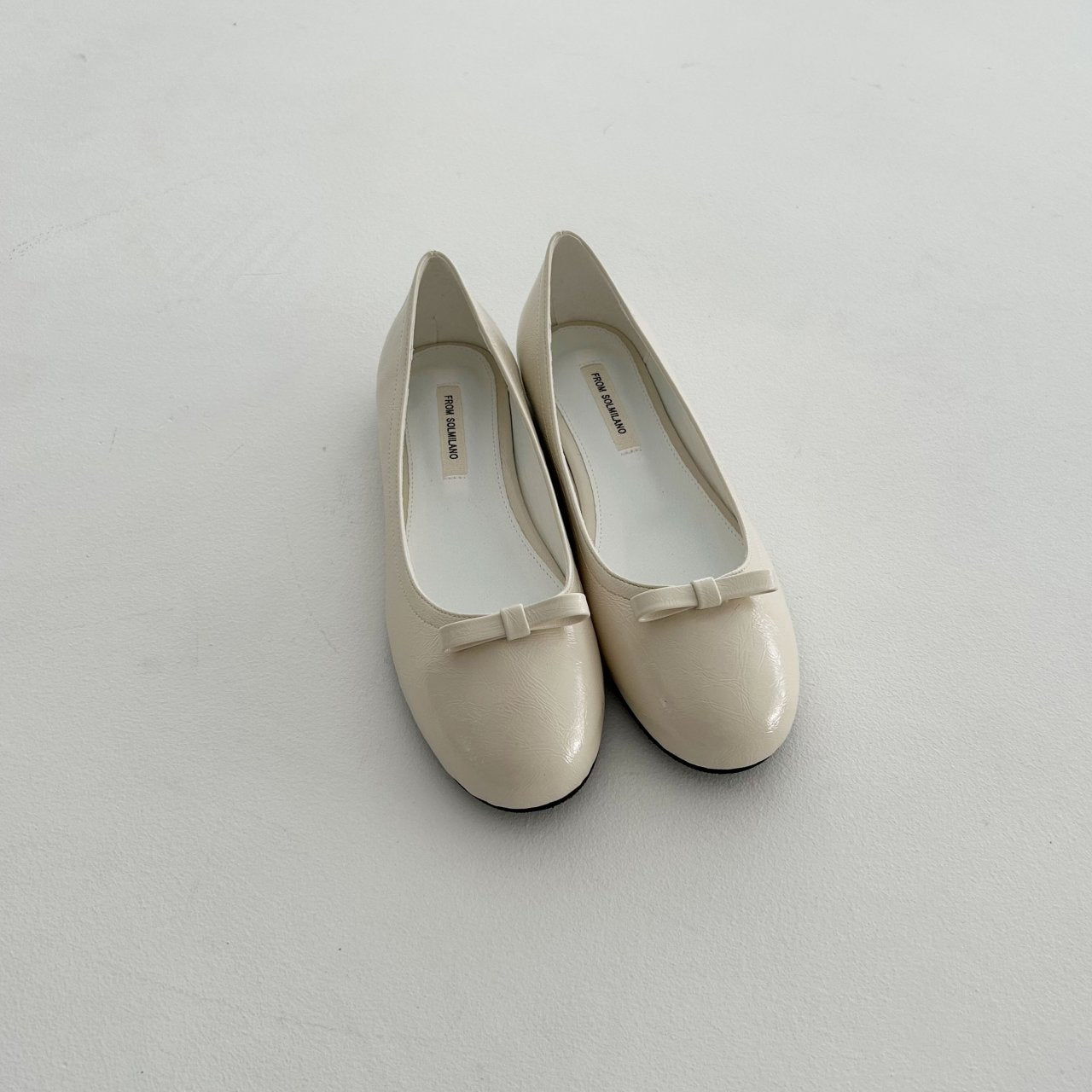 sol ribbon flat